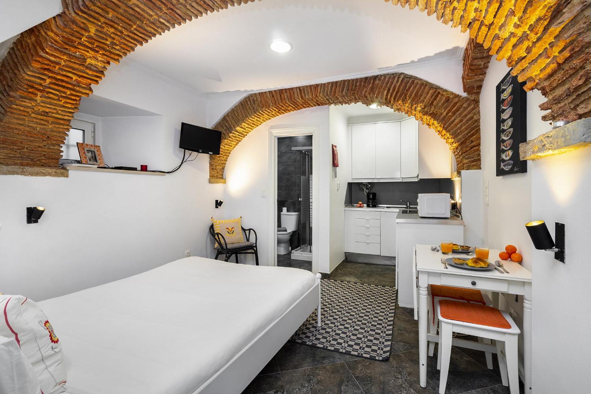 Whome Cozy Alfama Haven: Perfect For Exploring Appartement Lissabon